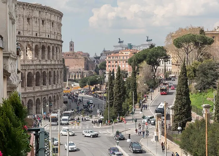 In Colosseo View Luxury Apartment